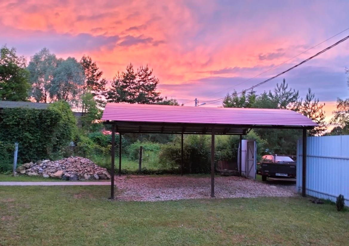 Односкатный навес из сотового поликарбоната